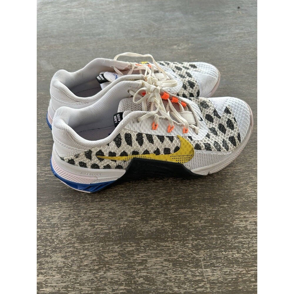 Nike Metcon 7 Womens Shoes Size 7.5 White Black Yellow Strike Crossfit Workout